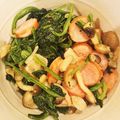 花に嵐's cooksnap of when they made ほうれん草とウインナーとしめじのソテー☆.