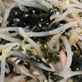 にこにこもきゅ's cooksnap of when they made 簡単！一品もやしとキュウリ ツナの酢の物.