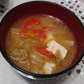 ちょびちろ's cooksnap of when they made ミニトマトと豆腐とレタスの三色味噌汁.