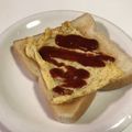 papikun's cooksnap of when they made ✩旦那考案♬薄焼き卵のせトースト✩.