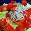 あいひな's cooksnap of when they made ゴマ香る♡レタスとトマトとしらすのサラダ.
