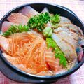 ゆにこーん☆'s cooksnap of when they made 値引き刺身で海鮮丼♪.