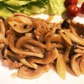 ozameg's cooksnap of when they made 豚ロース肉の生姜焼き☆新玉ねぎ添え.