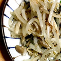 はなころんろん's cooksnap of when they made レンジで簡単♪しめじともやしの和え物.