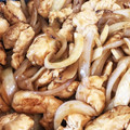 ごふぁんだ's cooksnap of when they made めんつゆで☆新玉ねぎとささ身の甘辛炒め.