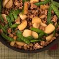 トモ’sキッチン's cooksnap of when they made かぶとひき肉の豆板醤炒め.