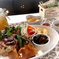 貴ちゃん1224's cooksnap of when they made 食パンでしっとり柔らかハンバーグ♪.