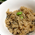 ayaka☆mu's cooksnap of when they made 枝豆とひじきの炊き込みご飯.