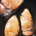 スティッチ、's cooksnap of when they made 簡単計量♬ブリの照り焼き.
