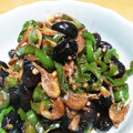 Wーmoon☆'s cooksnap of when they made 黒豆とピーマンの甘辛じゃこ炒め.