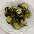 ☆おひろみ☆'s cooksnap of when they made 簡単☆きゅうりと塩昆布.