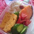 moidixmois's cooksnap of when they made ウインナー飾り切りチューリップ　キャラ弁.