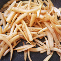 Love☆akiyuzu's cooksnap of when they made 簡単♪大根の皮で！きんぴら.