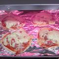 asmana's cooksnap of when they made 餃子の皮ピザ.