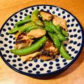 akiemon86's cooksnap of when they made 鶏胸肉とスナップエンドウの味噌マヨ炒め.