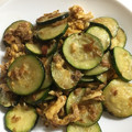 maiko330's cooksnap of when they made 簡単！ズッキーニとツナ卵のオイマヨ炒め.