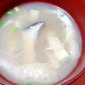 マダムキュリー's cooksnap of when they made エリンギと油揚げの味噌汁.