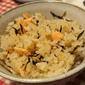 わっし～☆ミ's cooksnap of when they made 塩昆布入り！鮭と舞茸の炊き込みごはん.