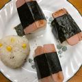 団体競技は鍋's cooksnap of when they made スパムおむすび風魚肉ソーセージおむすび.