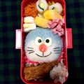 mother＊s's cooksnap of when they made 簡単＊ドラえもんのキャラ弁.