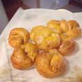 Rirrie's cooksnap of when they made トマトとバジルの丸パン.
