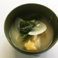 パフミーコ's cooksnap of when they made 時短★新玉ねぎとかぶの葉油揚げ味噌汁.