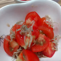 りんごかなこ's cooksnap of when they made トマトとじゃこの和え物.