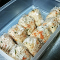 なち1225sd's cooksnap of when they made お弁当にも！【鮭と大葉の揚げ玉おにぎり】.