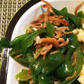 yuyayazu's cooksnap of when they made 成城石井のちりめん山椒deピーマン炒め.