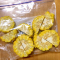 htm1011's cooksnap of when they made 簡単お弁当用カットとうもろこし下準備.