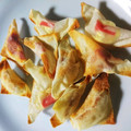 HRKママちゃん's cooksnap of when they made 残った焼売の皮で☆プチピザ風.