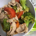 mipunya's cooksnap of when they made 豚肉とブロッコリーとトマトの簡単炒め.