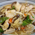 絵理香fl's cooksnap of when they made 茸と新玉ねぎと鶏胸肉のオイマヨ炒め.