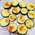まあちゃんとペロ's cooksnap of when they made 超簡単お洒落なズッキーニのチーズ焼き.
