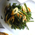 ともこちゃんその２'s cooksnap of when they made ツルムラサキとちくわと油揚げのおひたし.