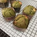 ともごろう0226's cooksnap of when they made 抹茶とホワイトチョコのマフィン.