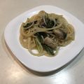 Mori☆Mori5's cooksnap of when they made エノキでかさ増し♡鯖缶の和風きのこパスタ.