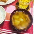 なるちゃんん's cooksnap of when they made 基本の味噌汁〜じゃがいもと油揚げ.