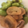 ma___111's cooksnap of when they made 枝豆とマッシュルーム のバター醤油炒め.