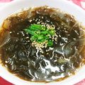 ☆★あんず姫★☆'s cooksnap of when they made ウェイパーですぐでき♫もずくスープ♫.