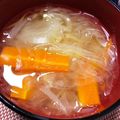 土屋はちまき's cooksnap of when they made 超簡単！玉ねぎと人参のコンソメスープ♪.