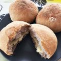 kigamuitar's cooksnap of when they made チーズinクルミのちぎりパン♪.