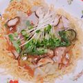 hanemakoo's cooksnap of when they made 簡単ランチ♪レタスとハムのかた焼きそば.