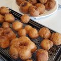 まんぷくかぴ's cooksnap of when they made ボール1つ＊本場沖縄のサーターアンダギー.