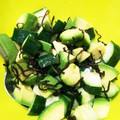 しゃーりん222's cooksnap of when they made 簡単☆きゅうりとアボカドの塩昆布あえ.