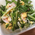 PIYO★chan's cooksnap of when they made たまごとカニカマで☆水菜サラダ.