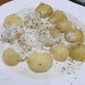 ぴょぬさ's cooksnap of when they made 簡単おつまみ♡じゃがいものゴルゴンゾーラ.