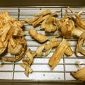 betrice's cooksnap of when they made 居酒屋メニュー再現♪超簡単ごぼうチップ.