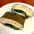 ☆コムギ☆'s cooksnap of when they made 炒り卵とほうれん草バター醤油◆おにぎらず.