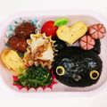 めいめい☆☆☆'s cooksnap of when they made 靴下にゃんこのおにぎり✿キャラ弁.